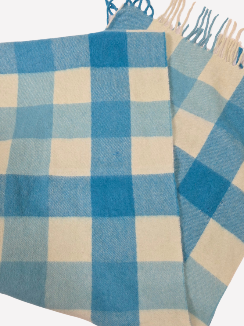 Amicale blue cashmere scarf - Image 2